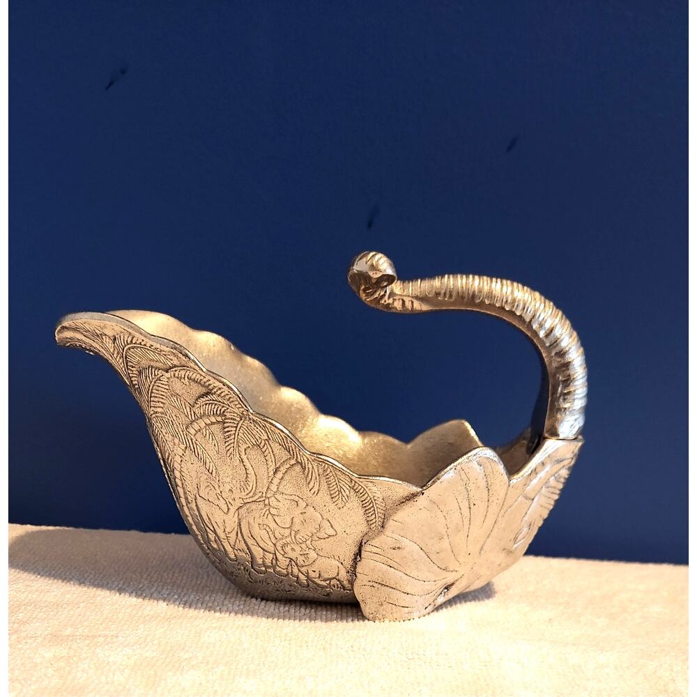 Vintage 1989 Arthur Court Elephant Gravy Boat Serving Dish Aluminum Safari